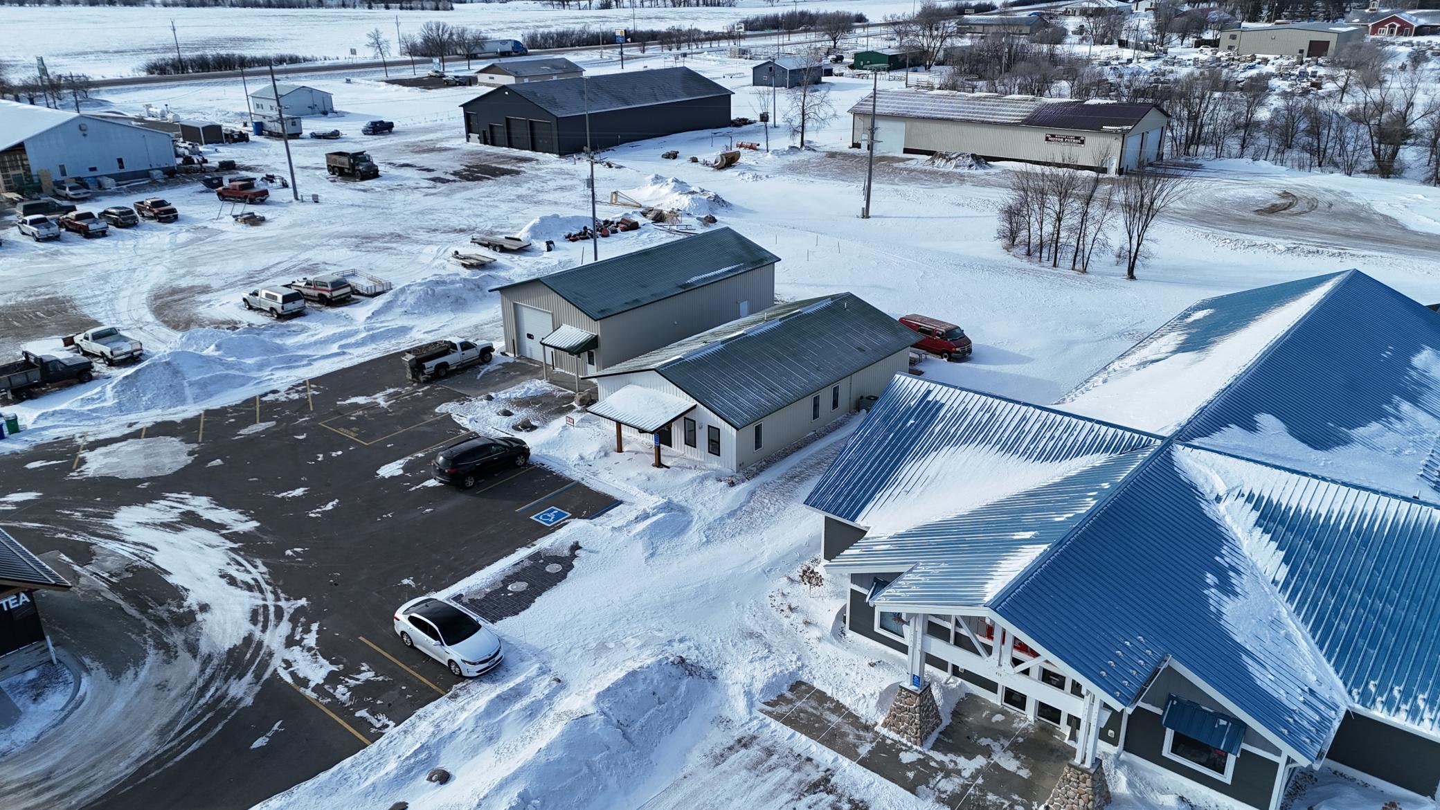 main property photo 14