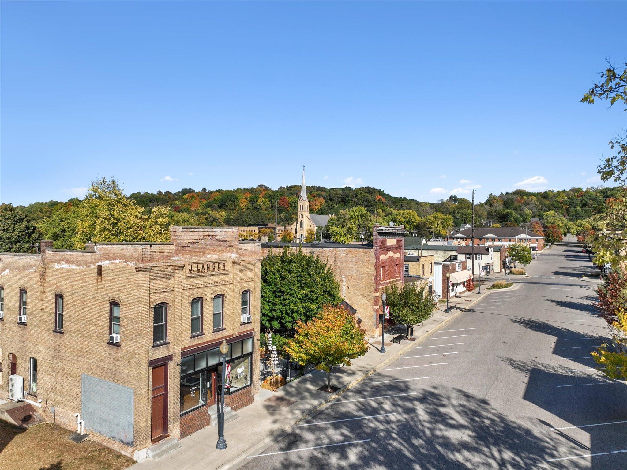 main property photo 41