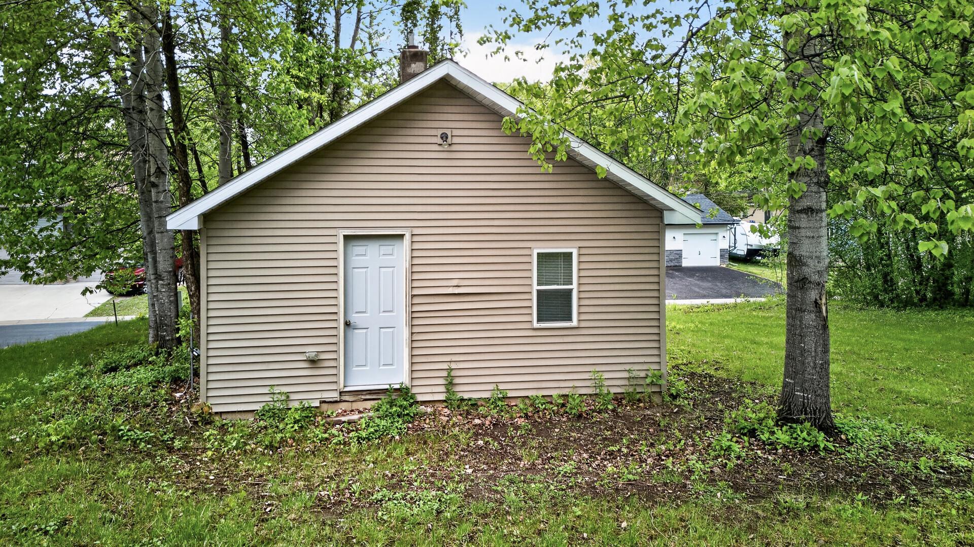 main property photo 33