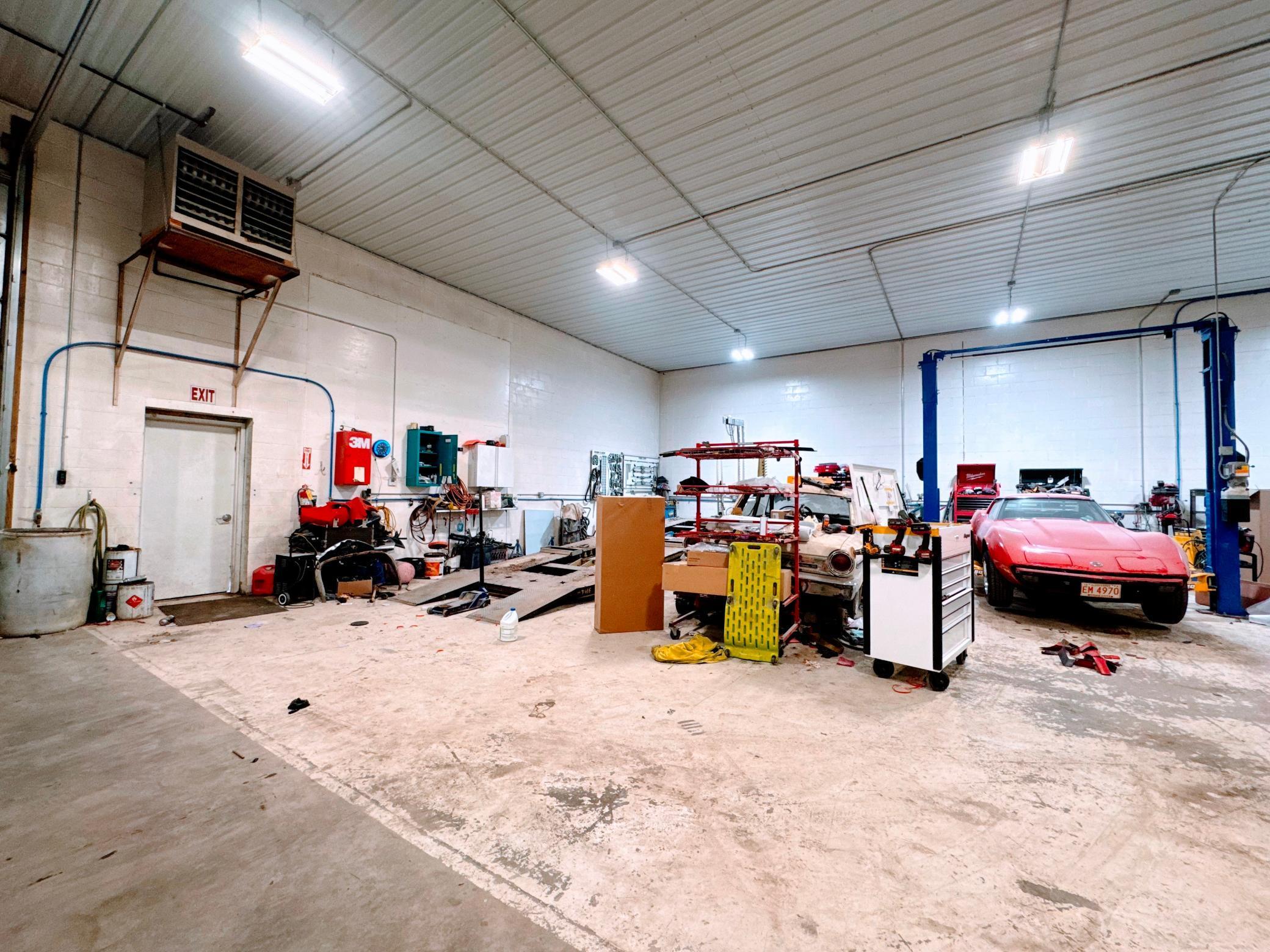 main property photo 45
