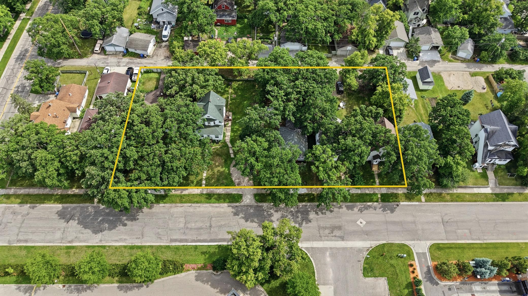 main property photo 12