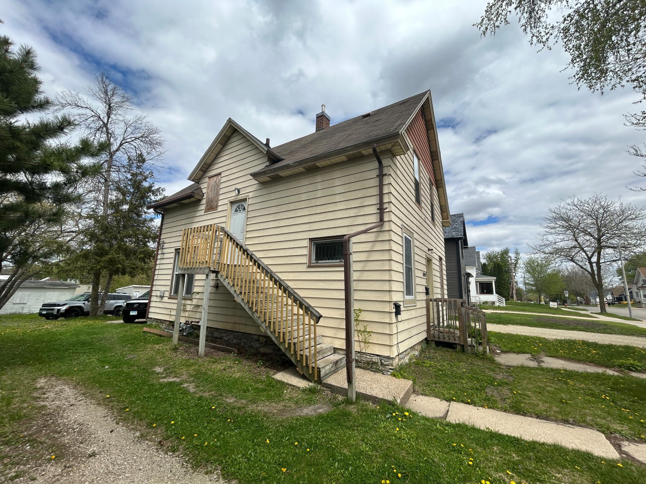 main property photo 2