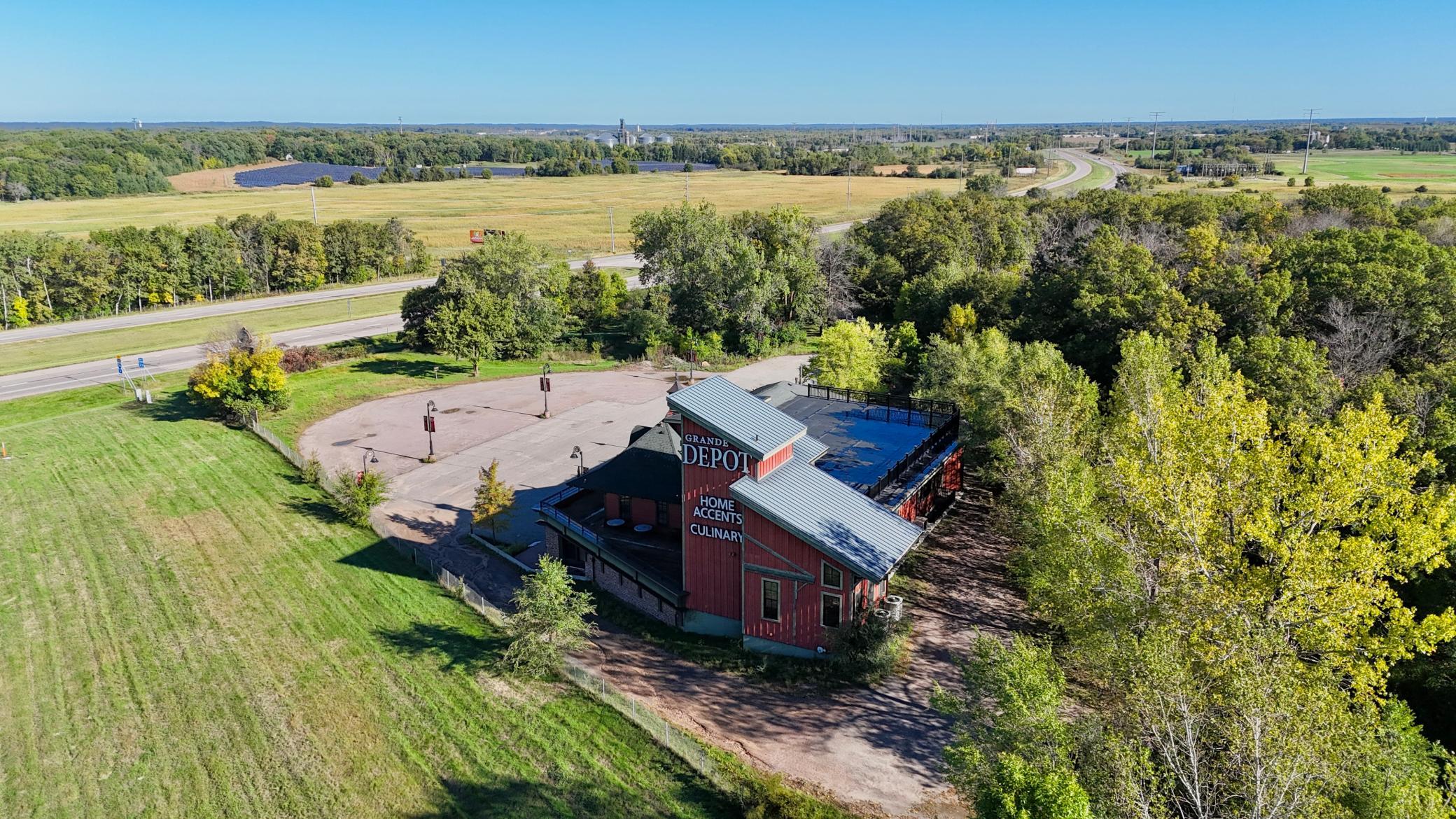 main property photo 41