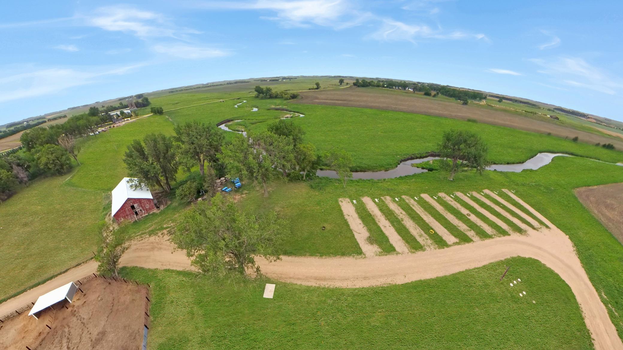 main property photo 4