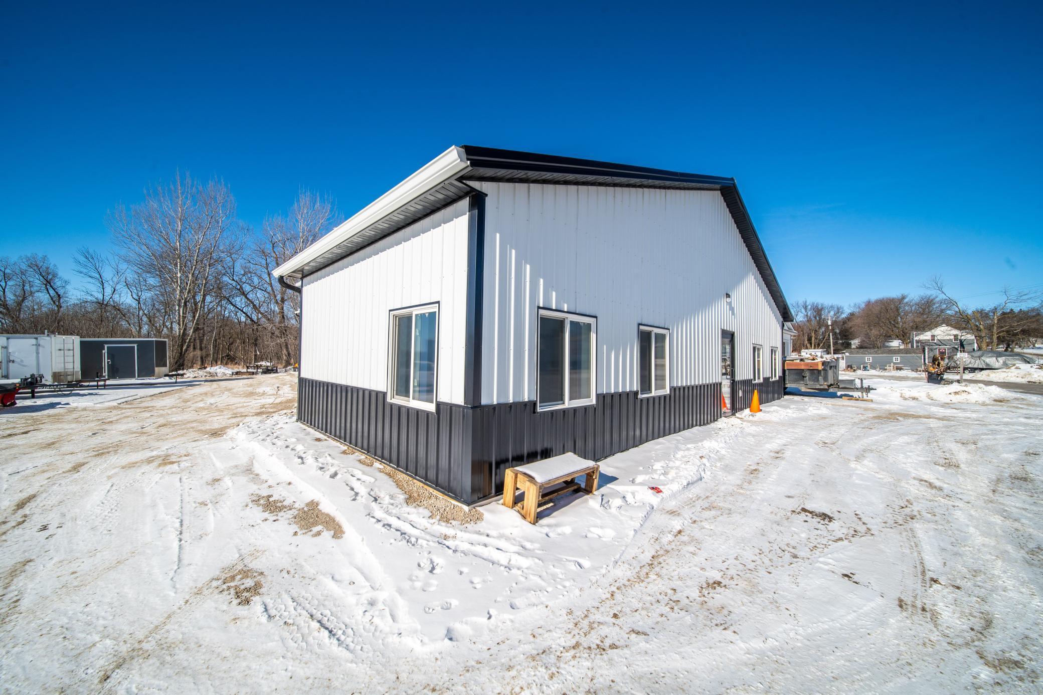 main property photo 19