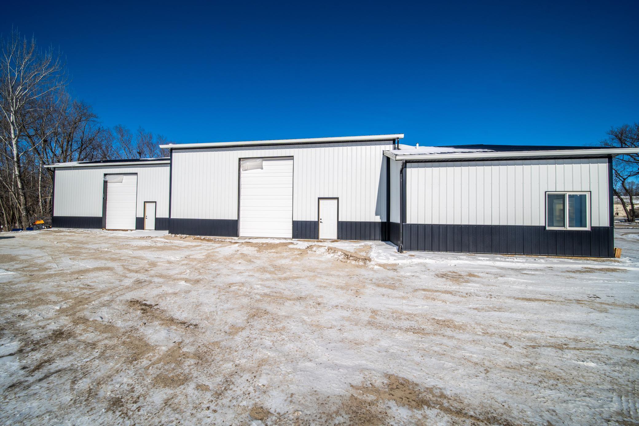 main property photo 21