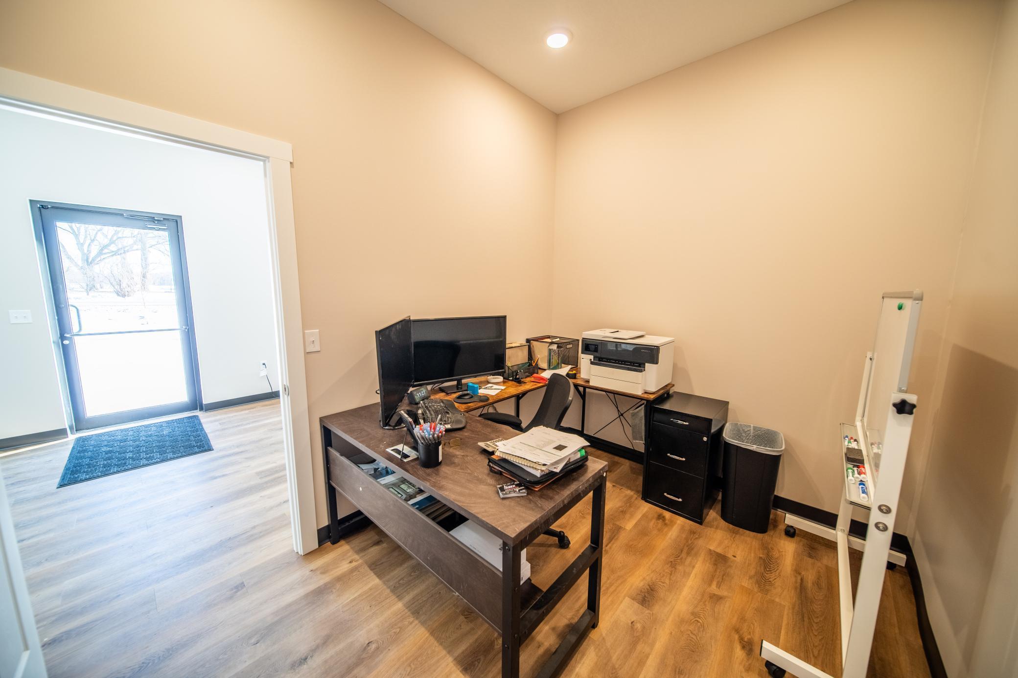 main property photo 7