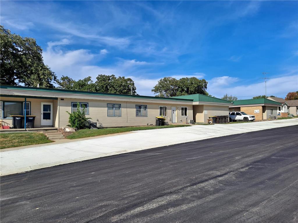 main property photo 17