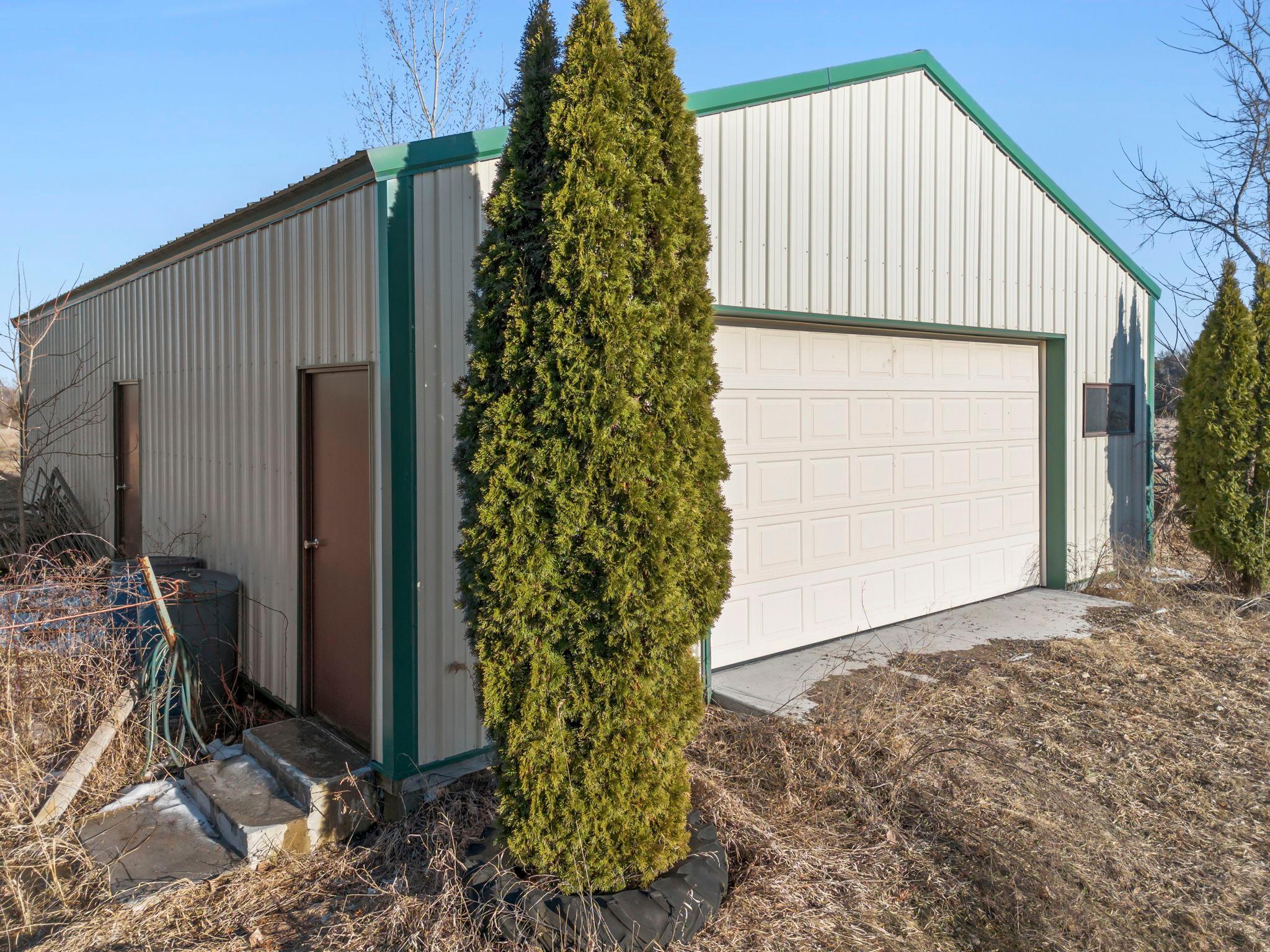 main property photo 48