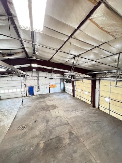 main property photo 18