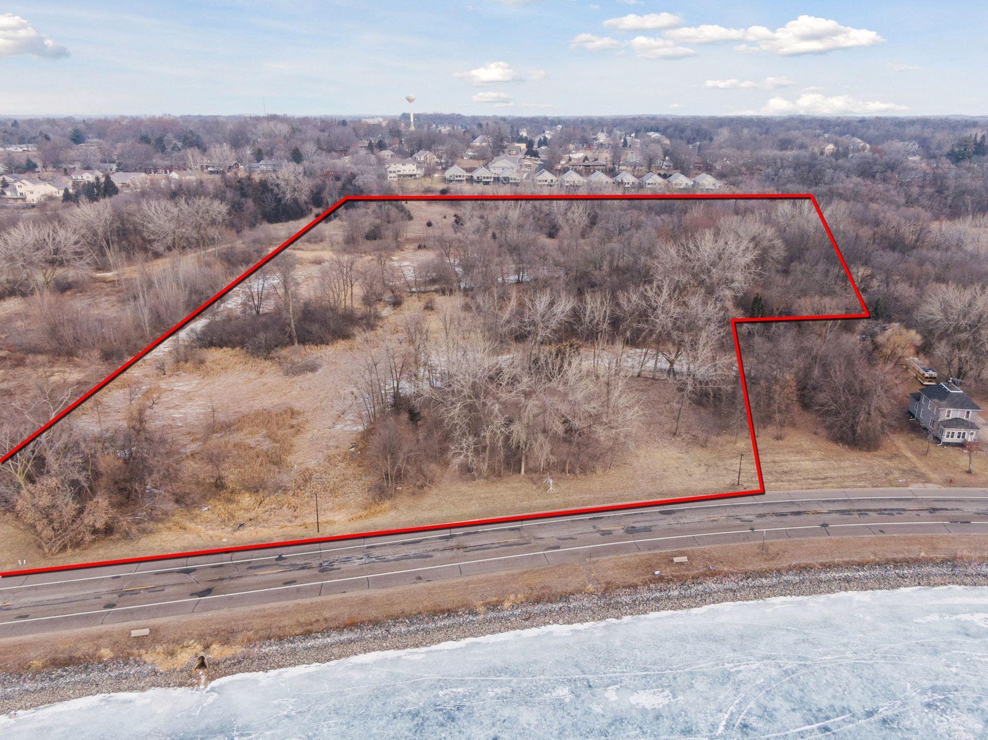 main property photo 9