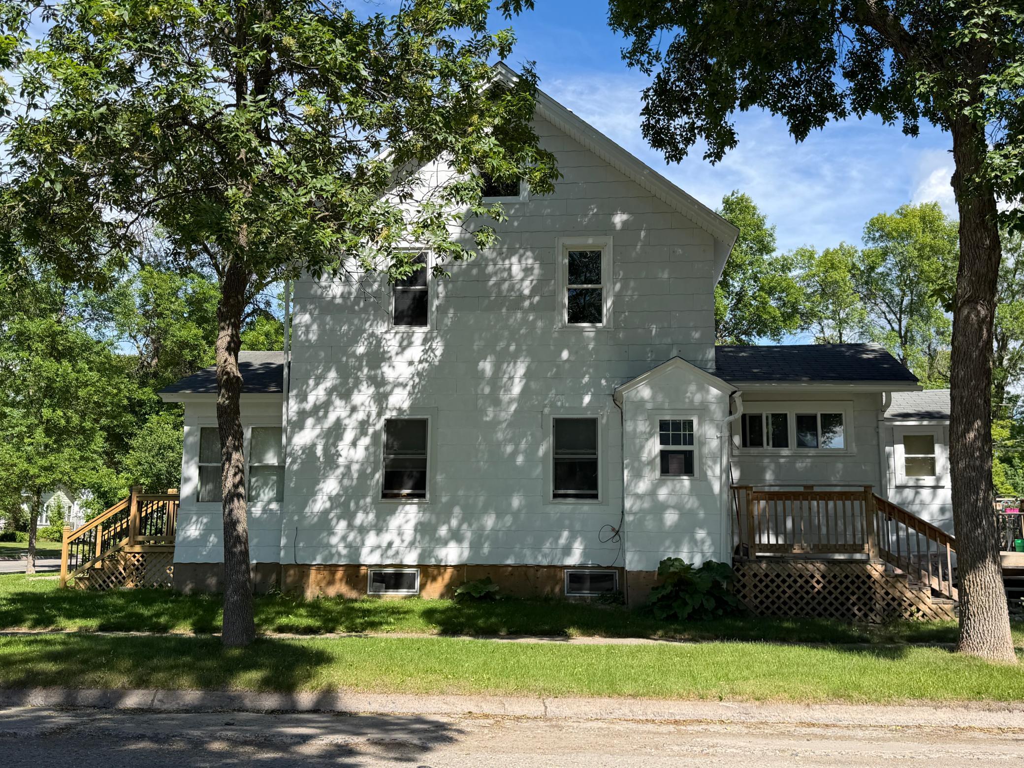 main property photo 3
