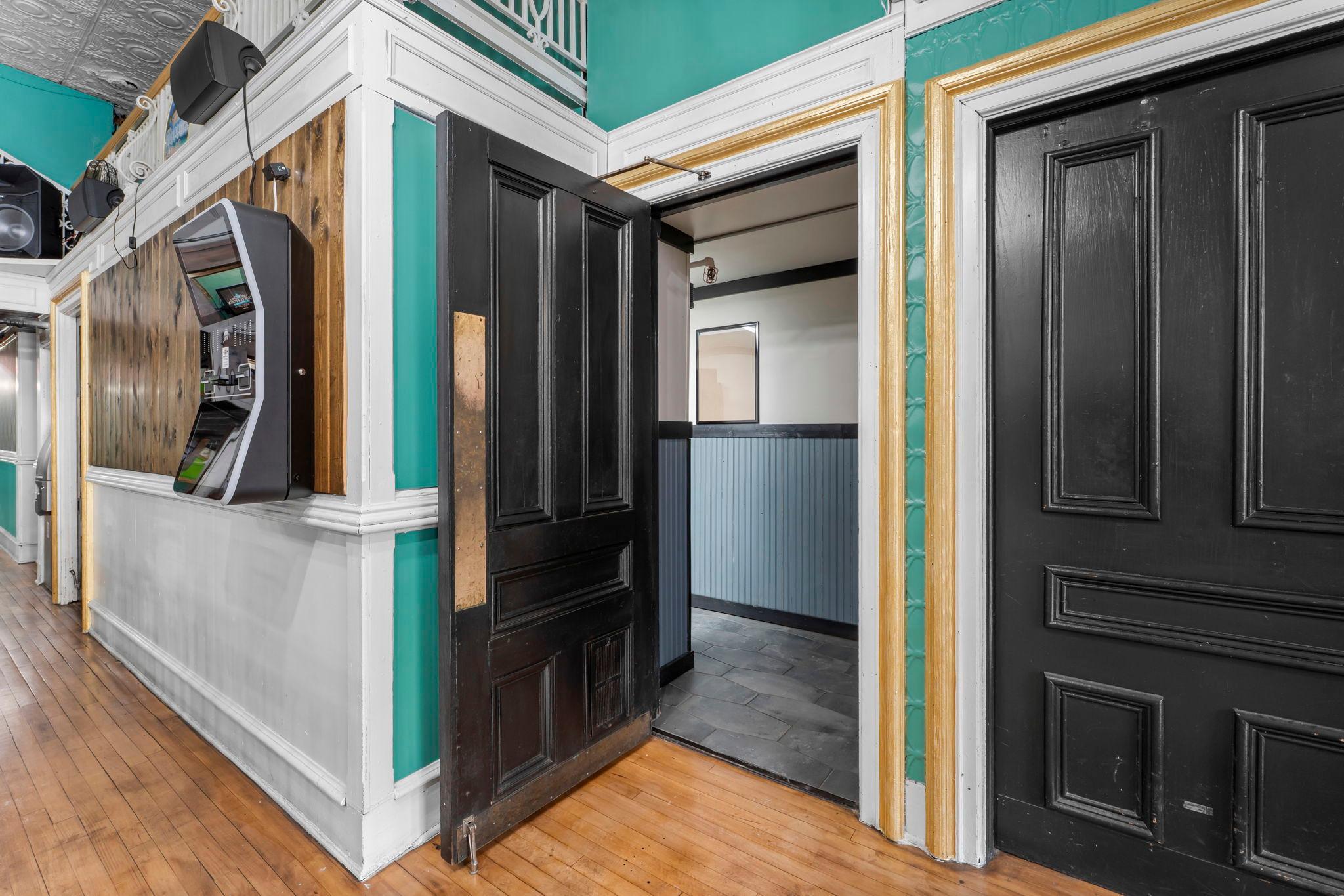 main property photo 24
