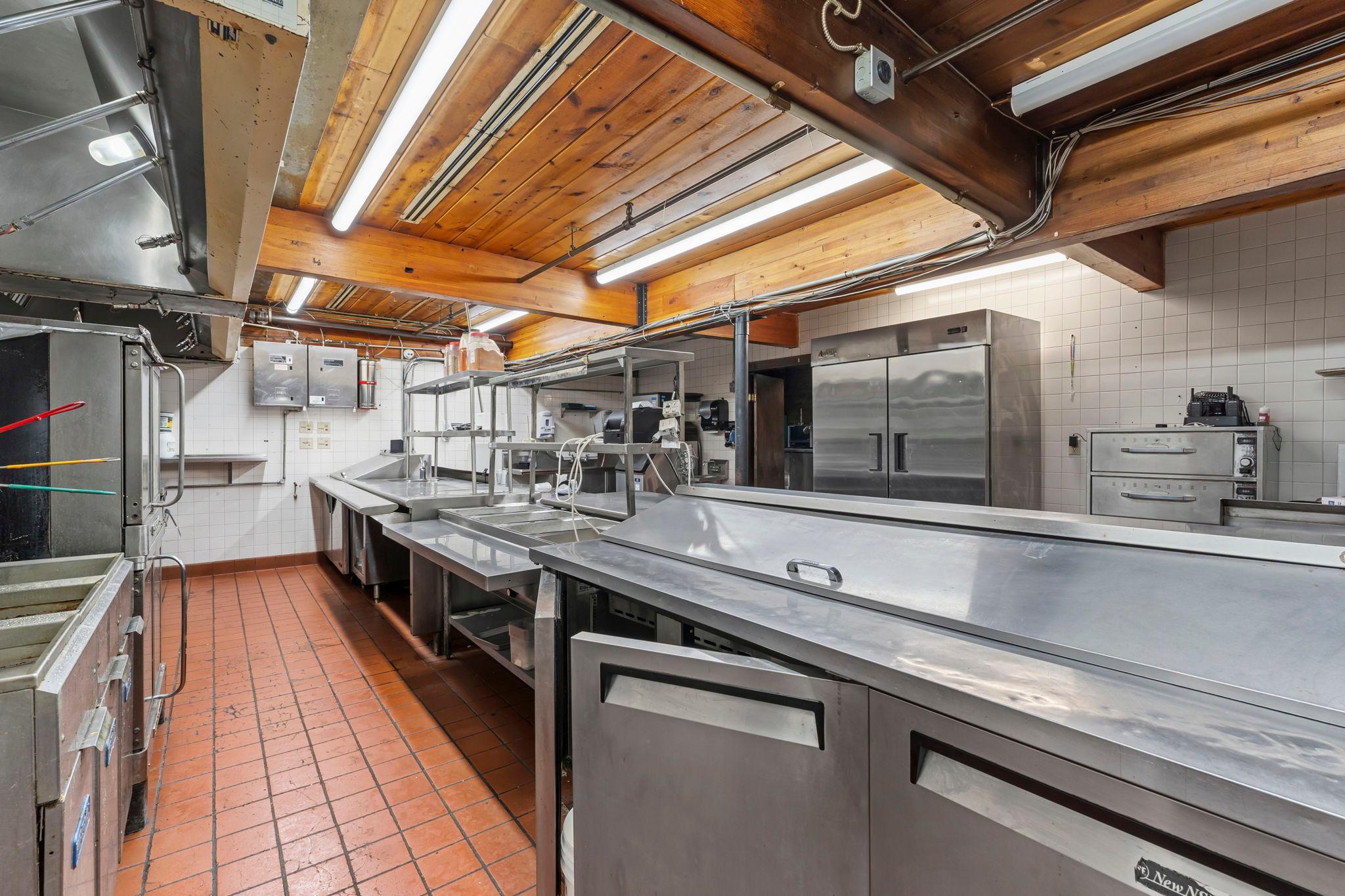 main property photo 75