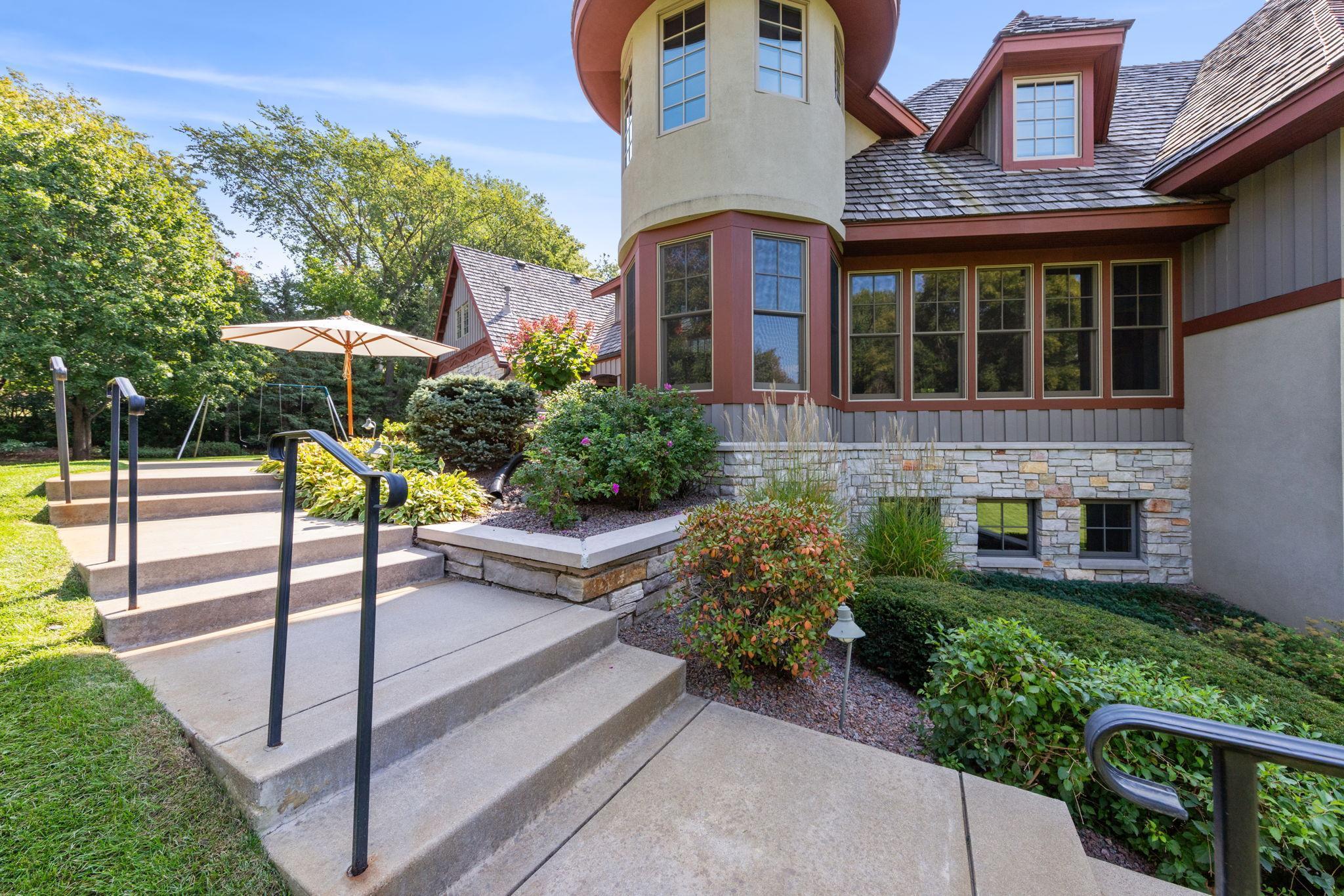 main property photo 60