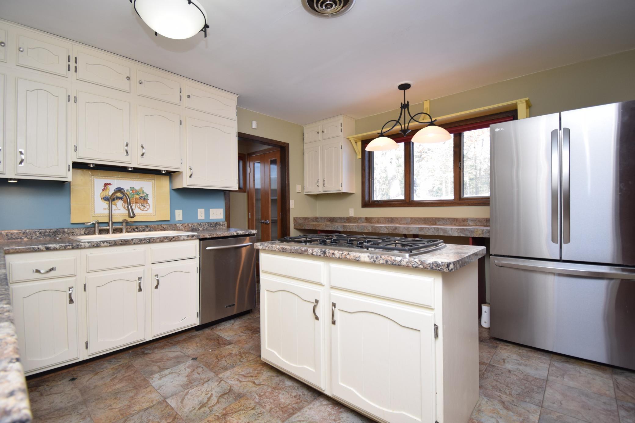 main property photo 17