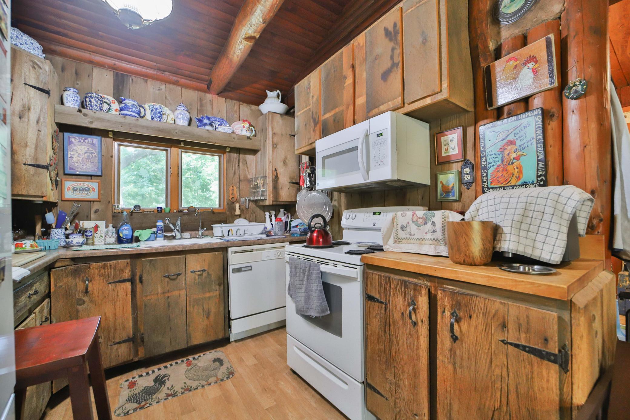 main property photo 4