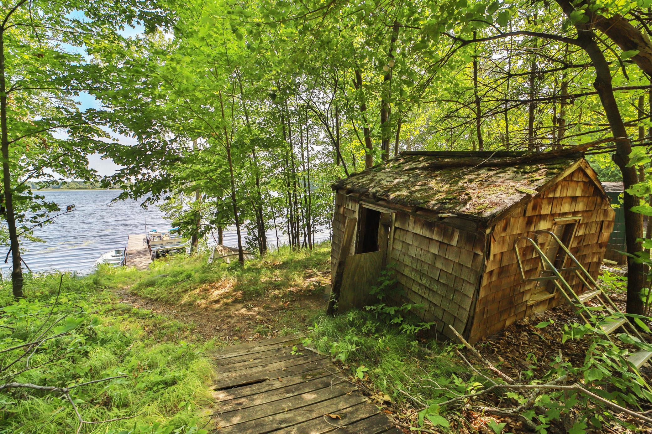 main property photo 42