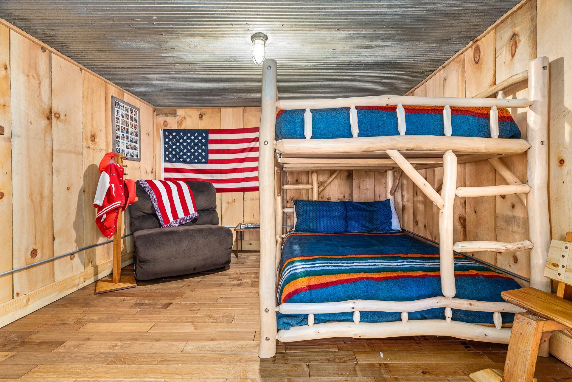 main property photo 18
