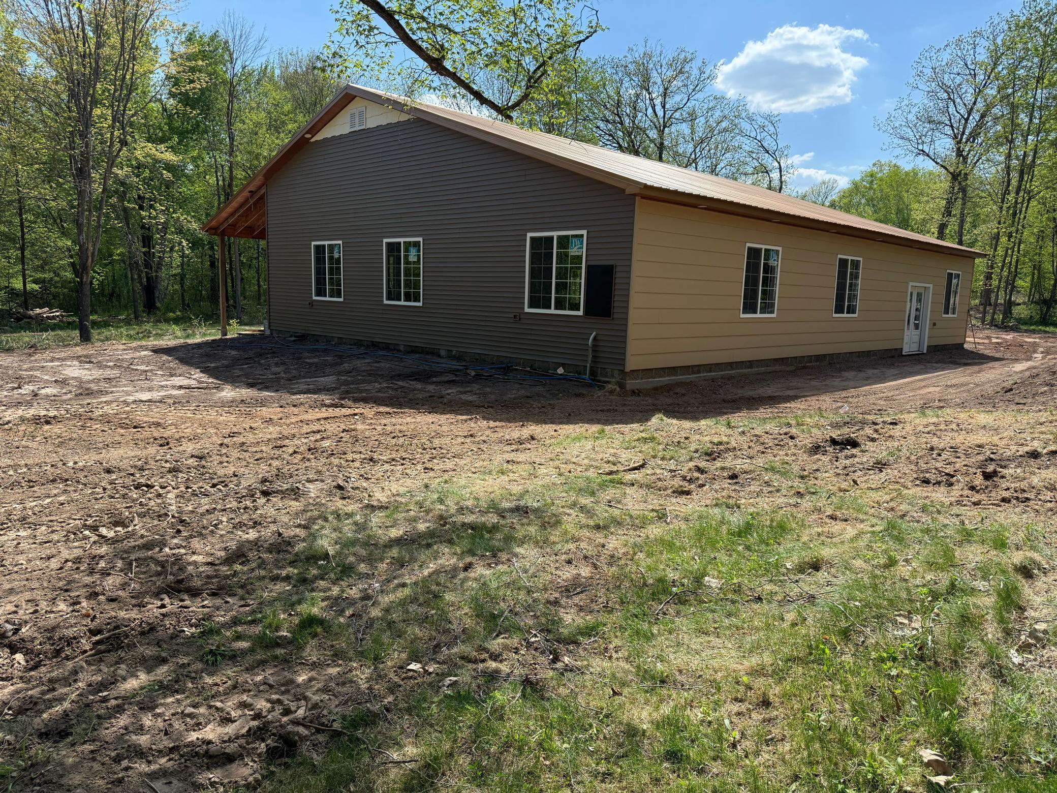 main property photo 20