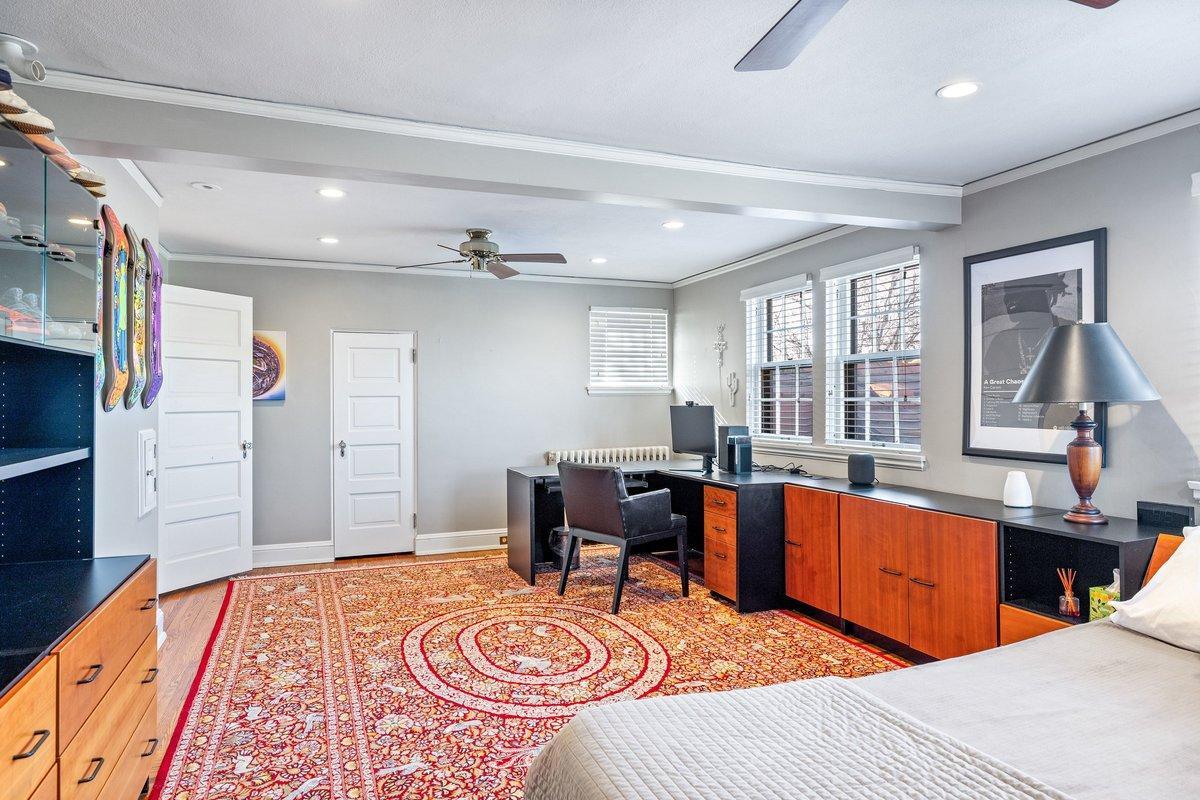 main property photo 50