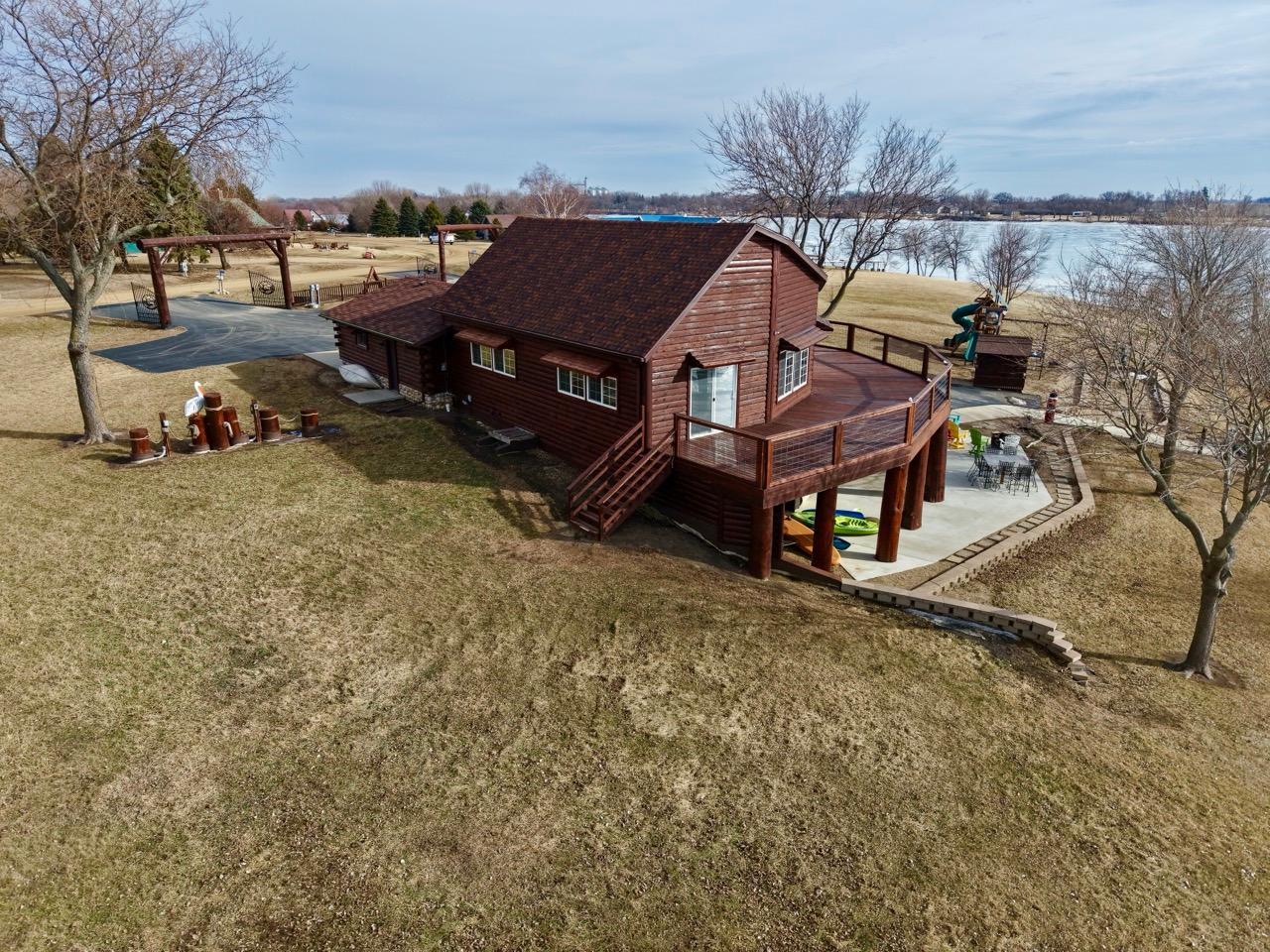 main property photo 6