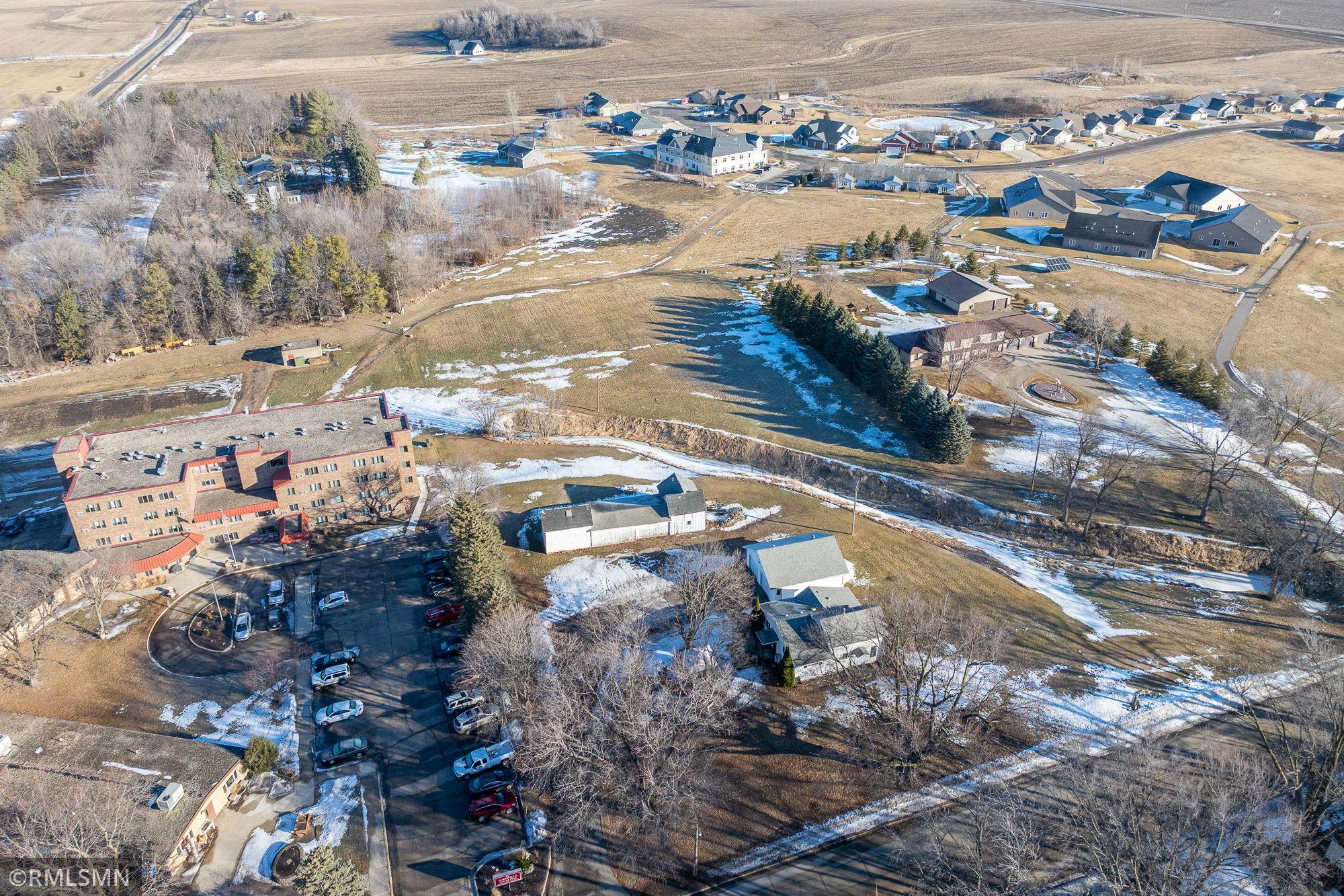 main property photo 14