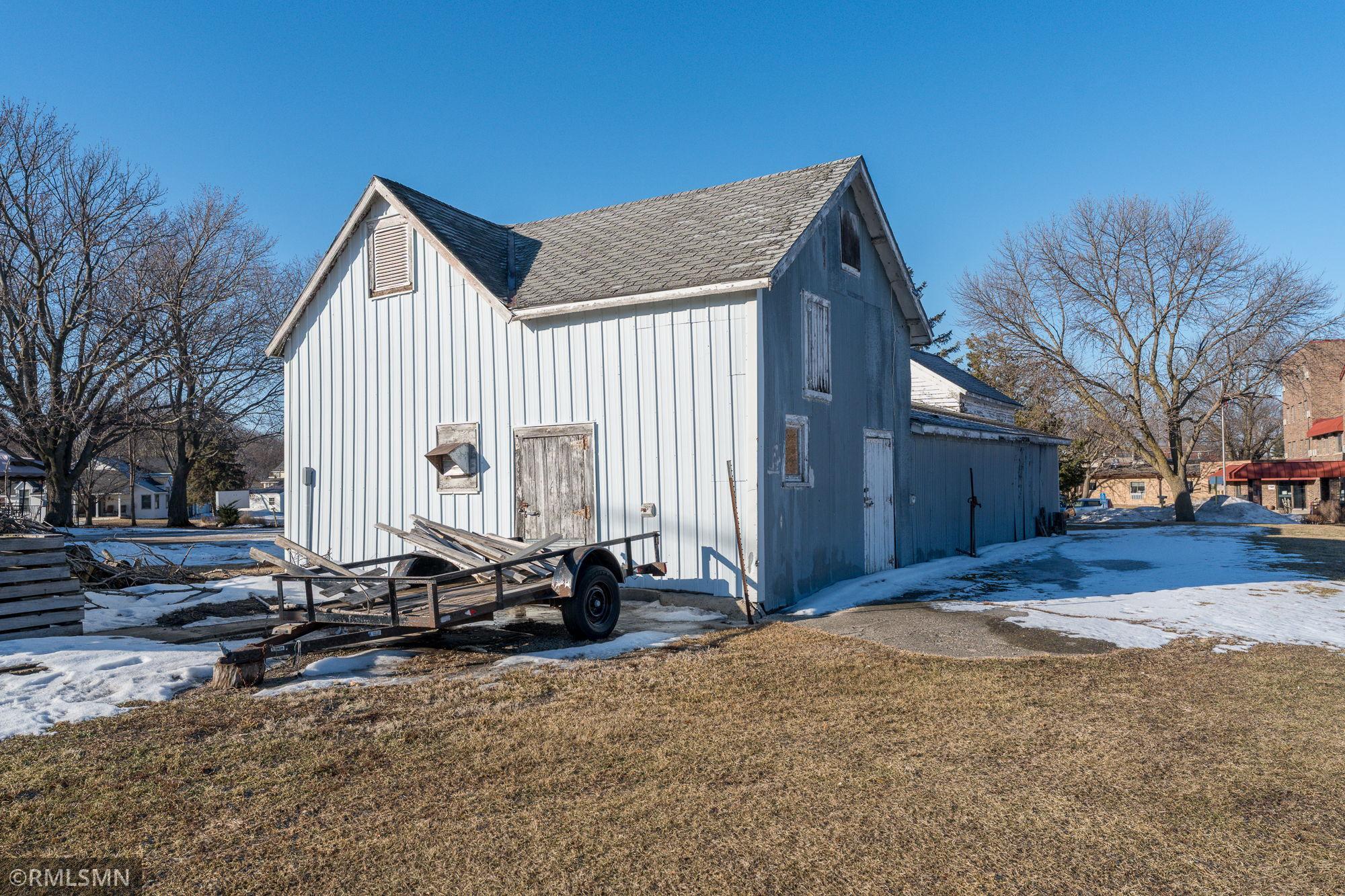 main property photo 21