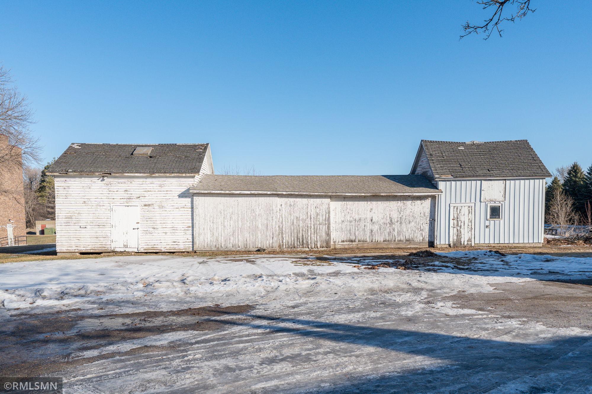 main property photo 22