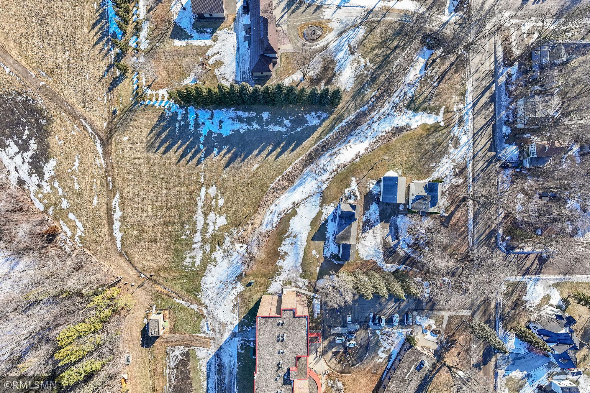 main property photo 7