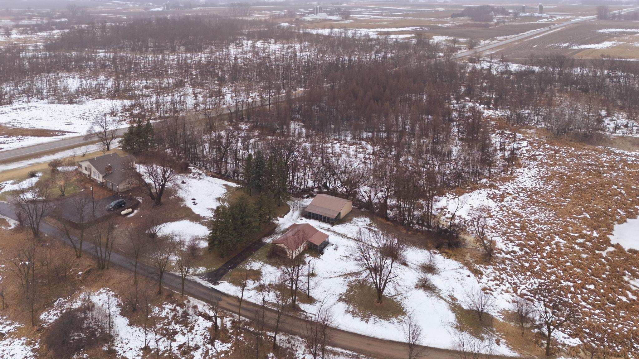 main property photo 40