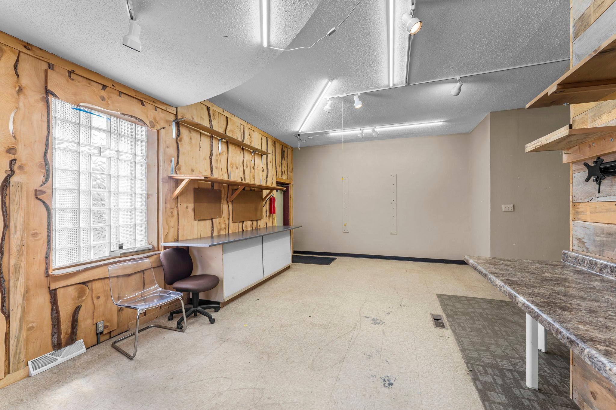 main property photo 35