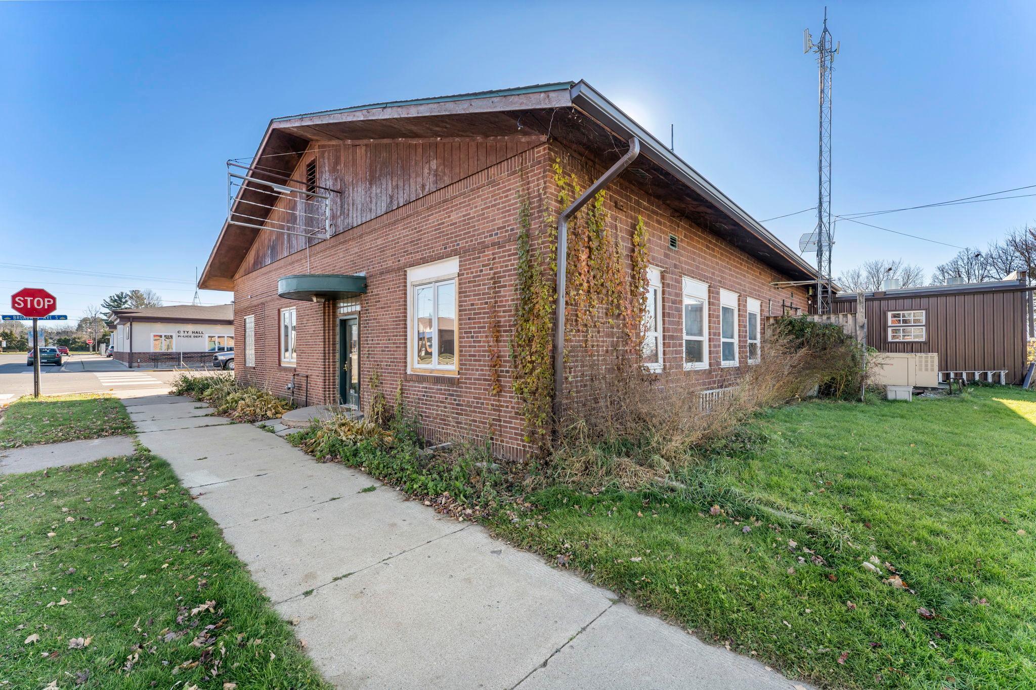 main property photo 7