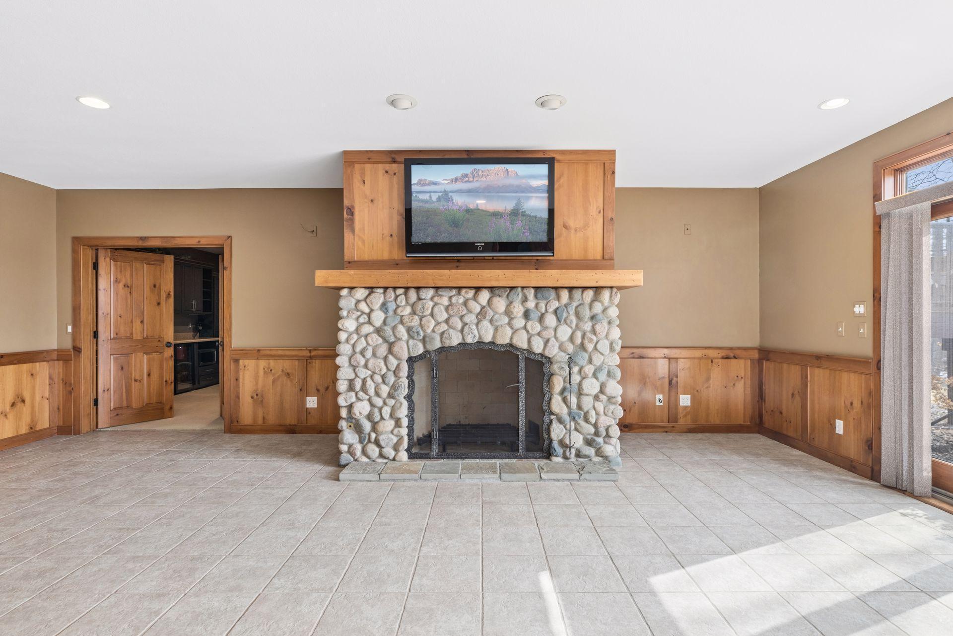main property photo 73