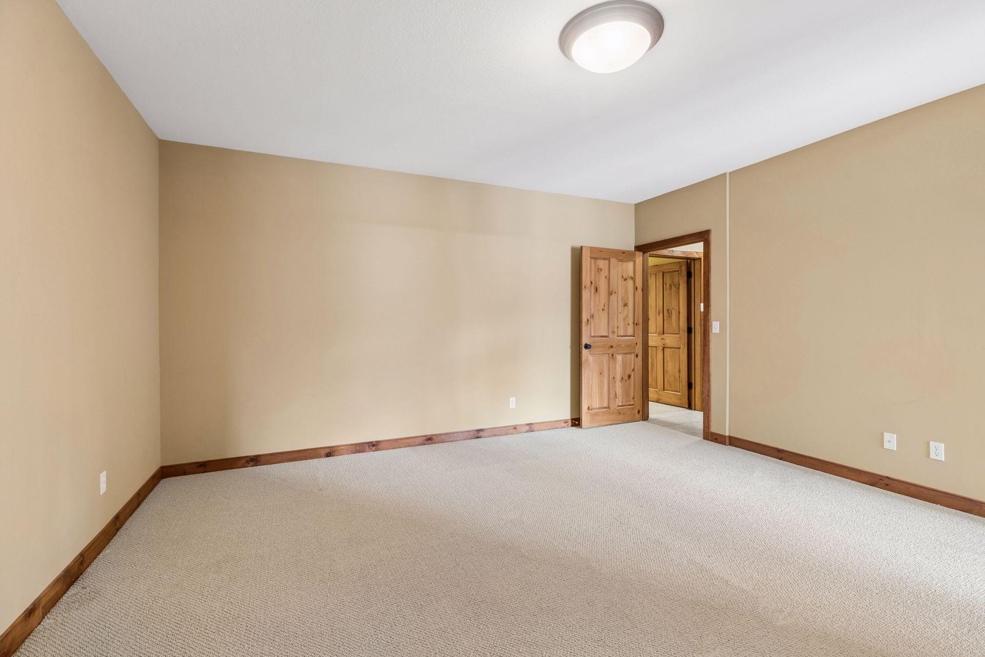 main property photo 80