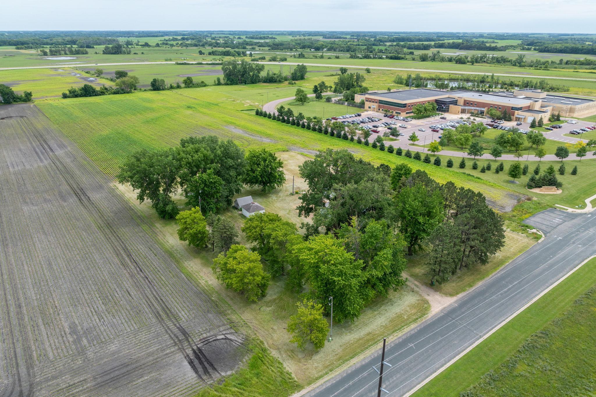 main property photo 12