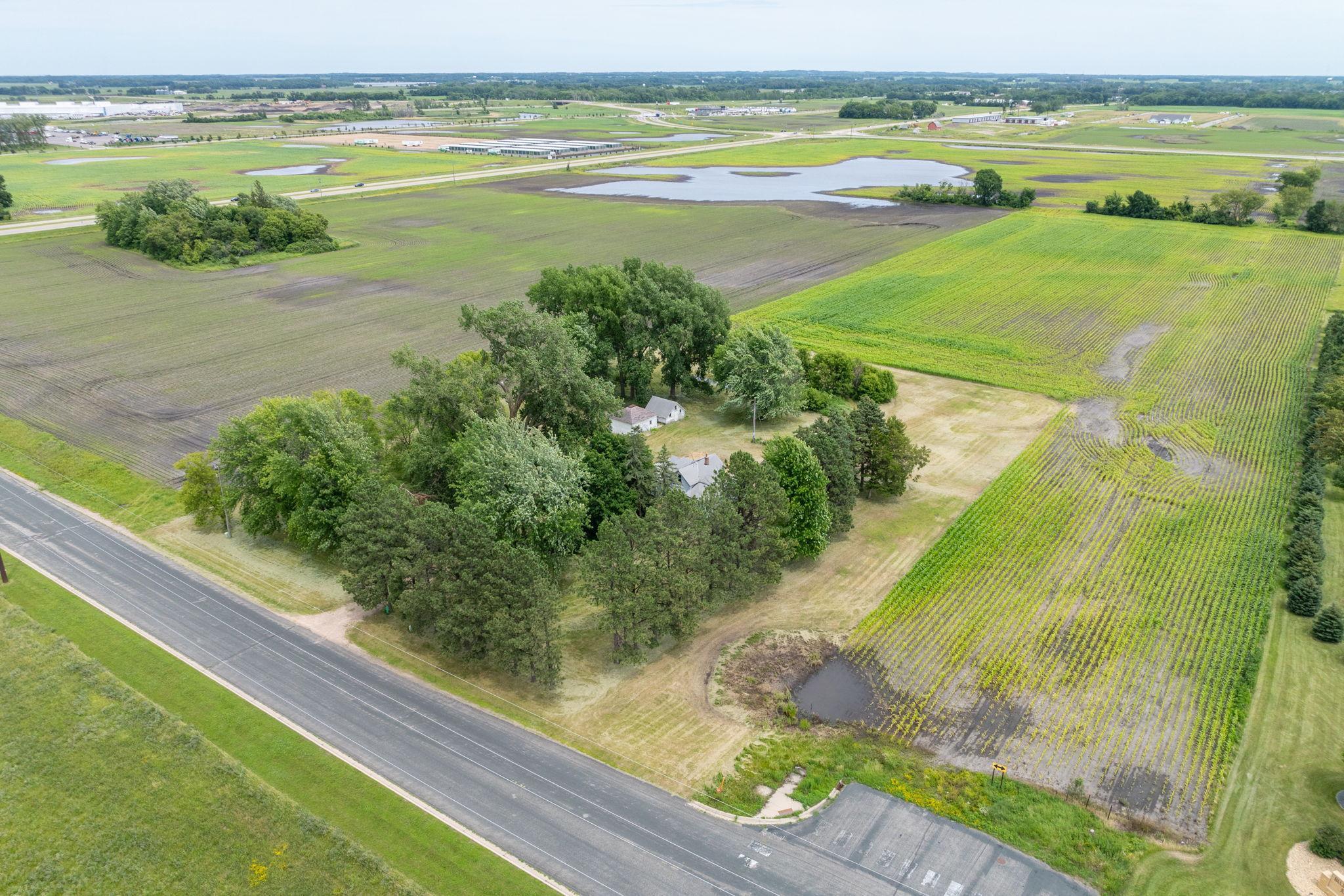 main property photo 8