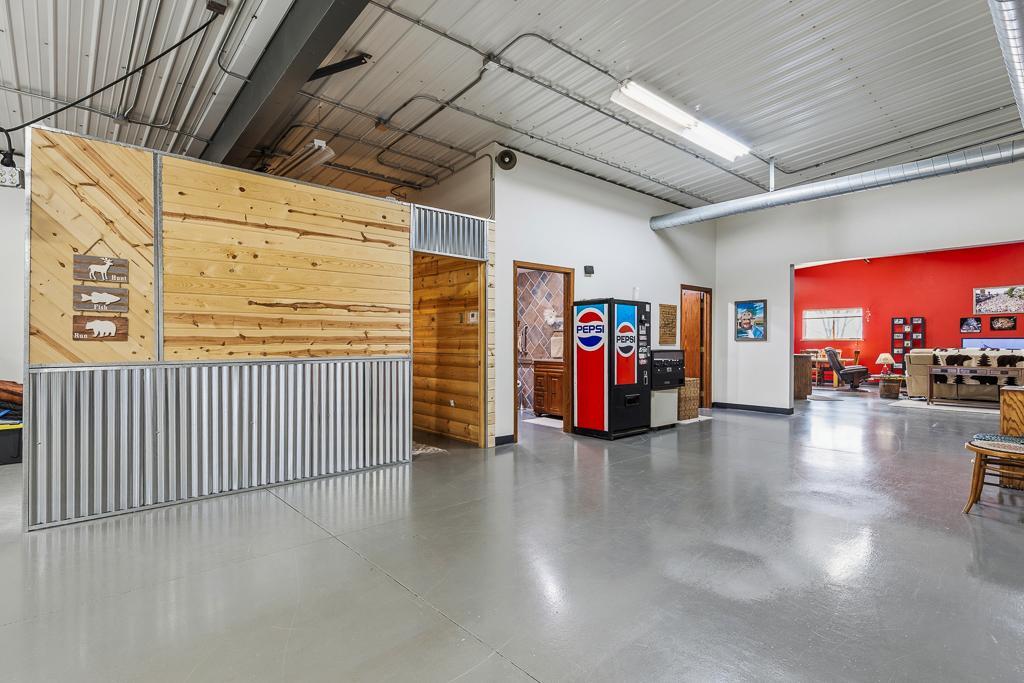 main property photo 66