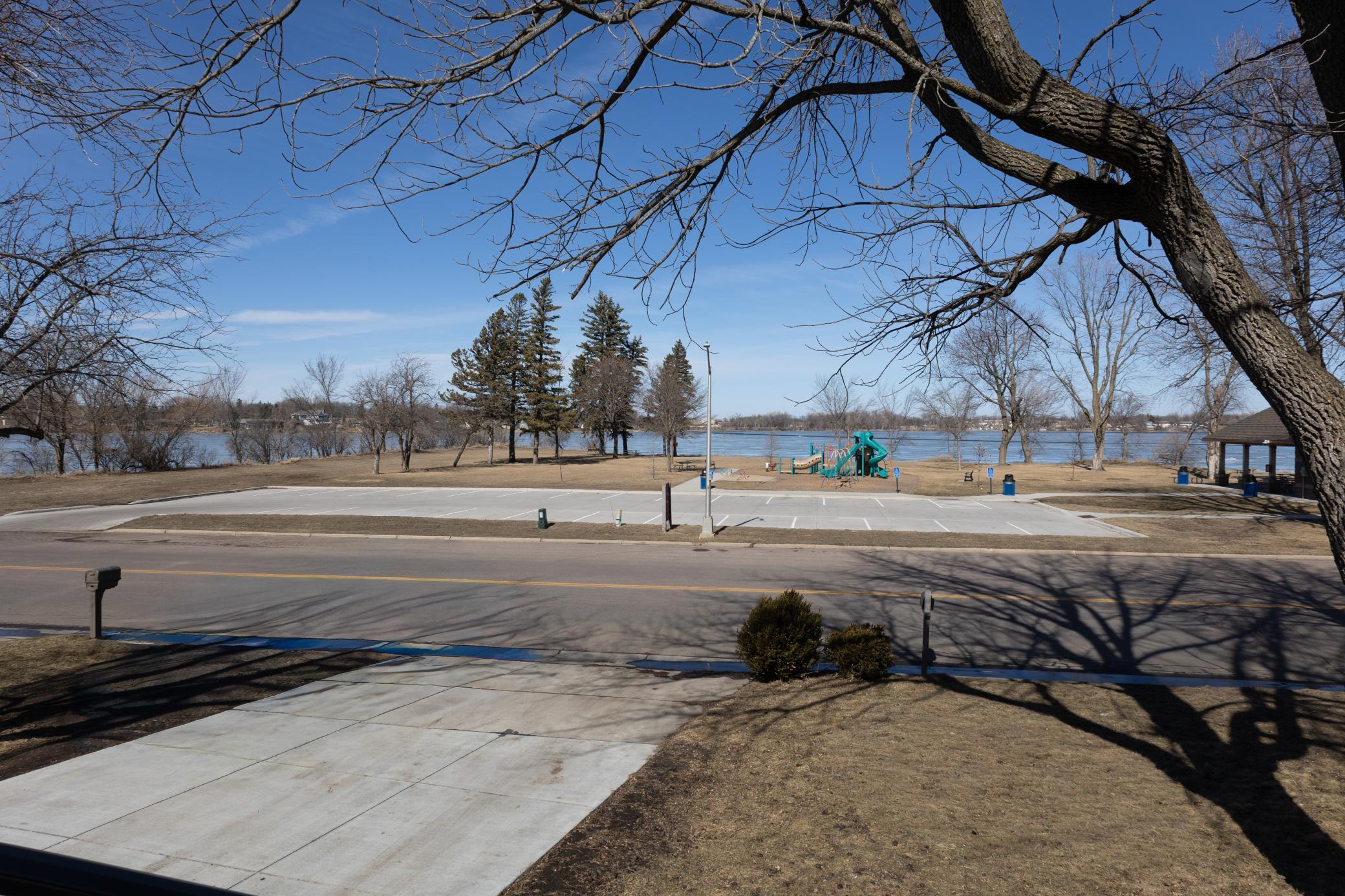 main property photo 12