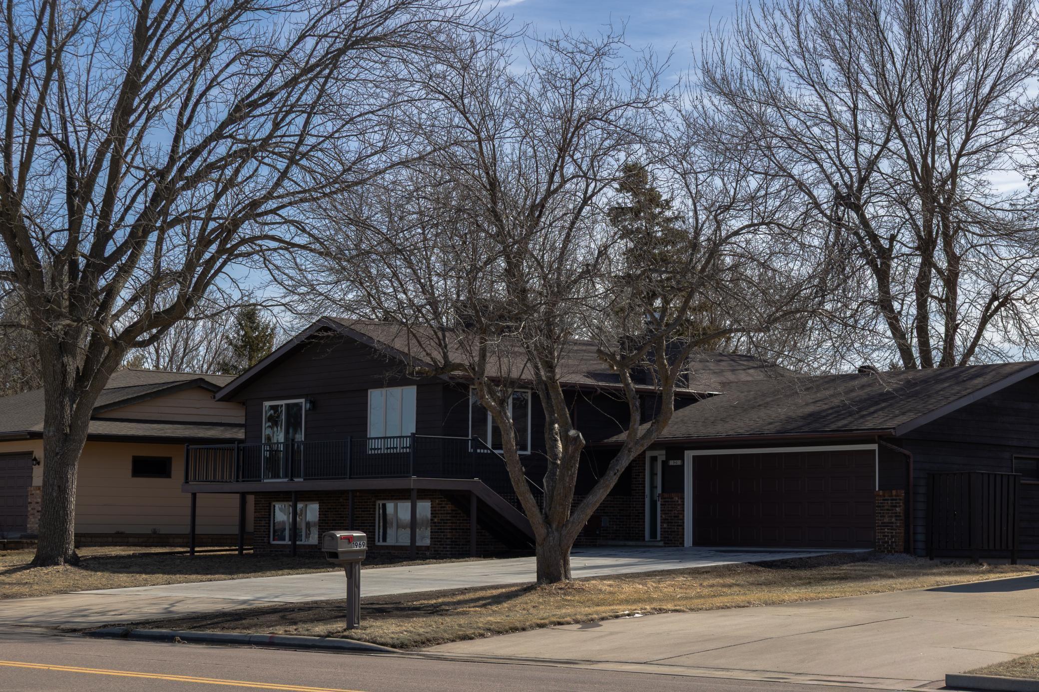 main property photo 7