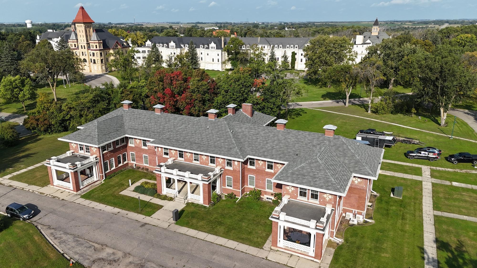 main property photo 16