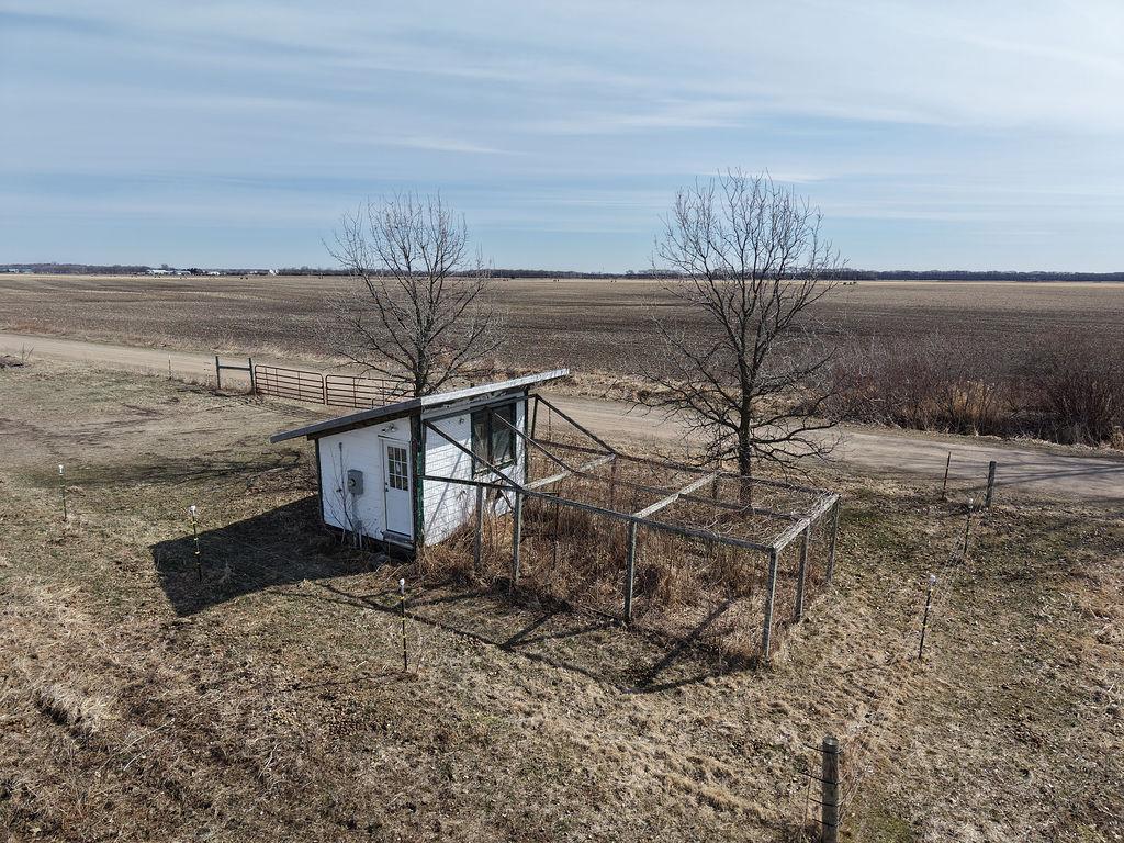 main property photo 51