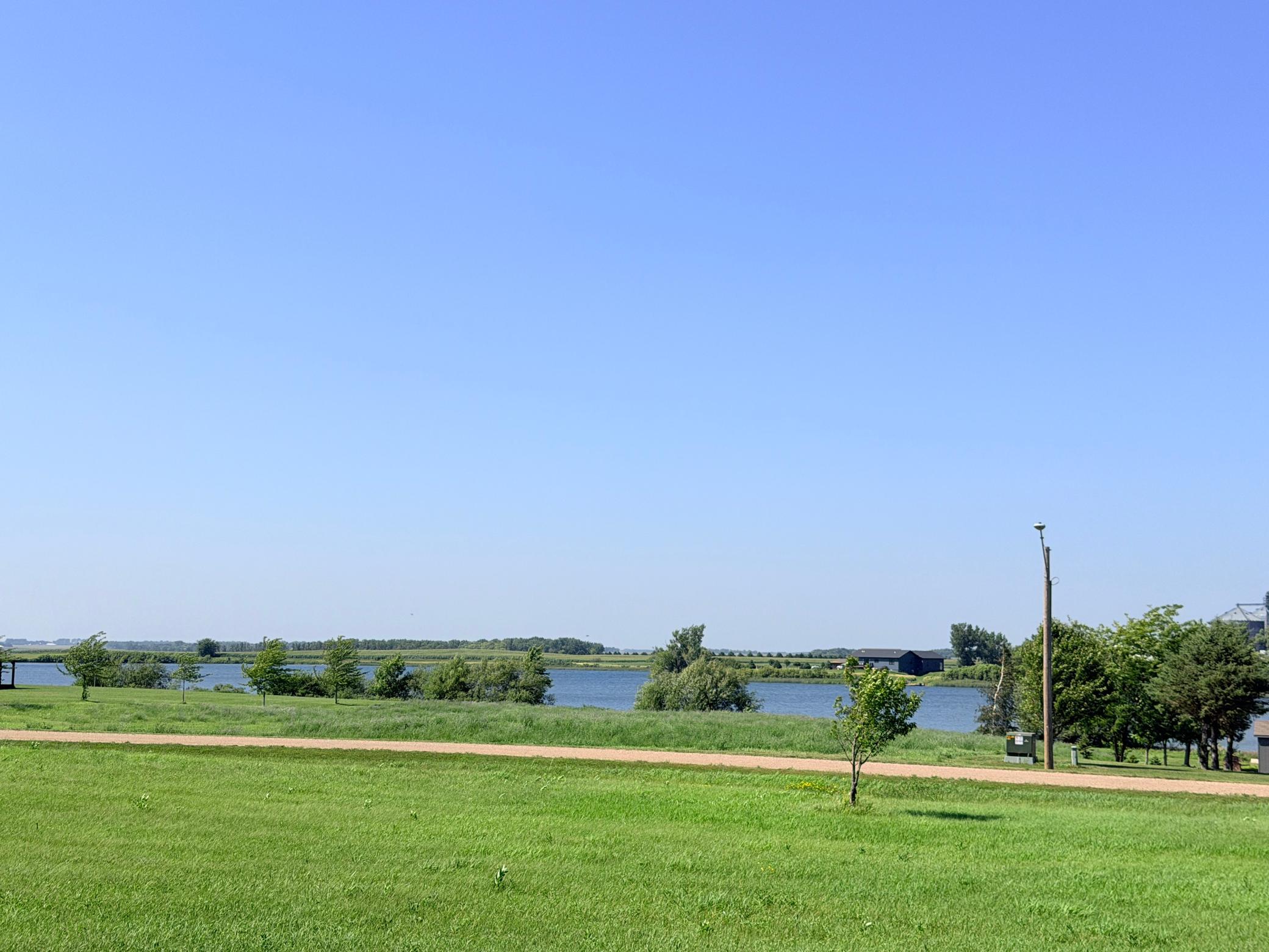 main property photo 18