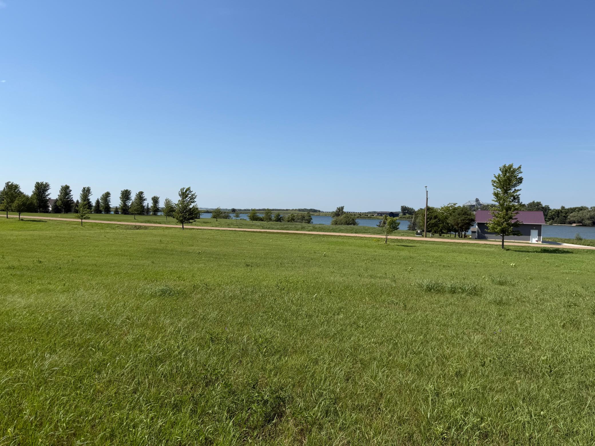 main property photo 19