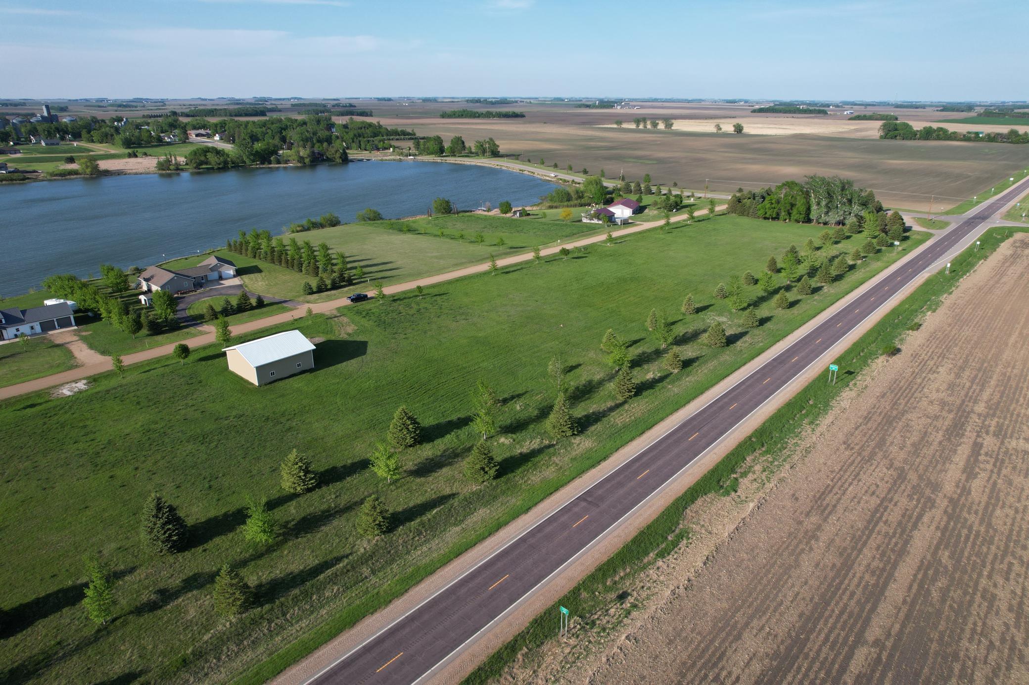 main property photo 8