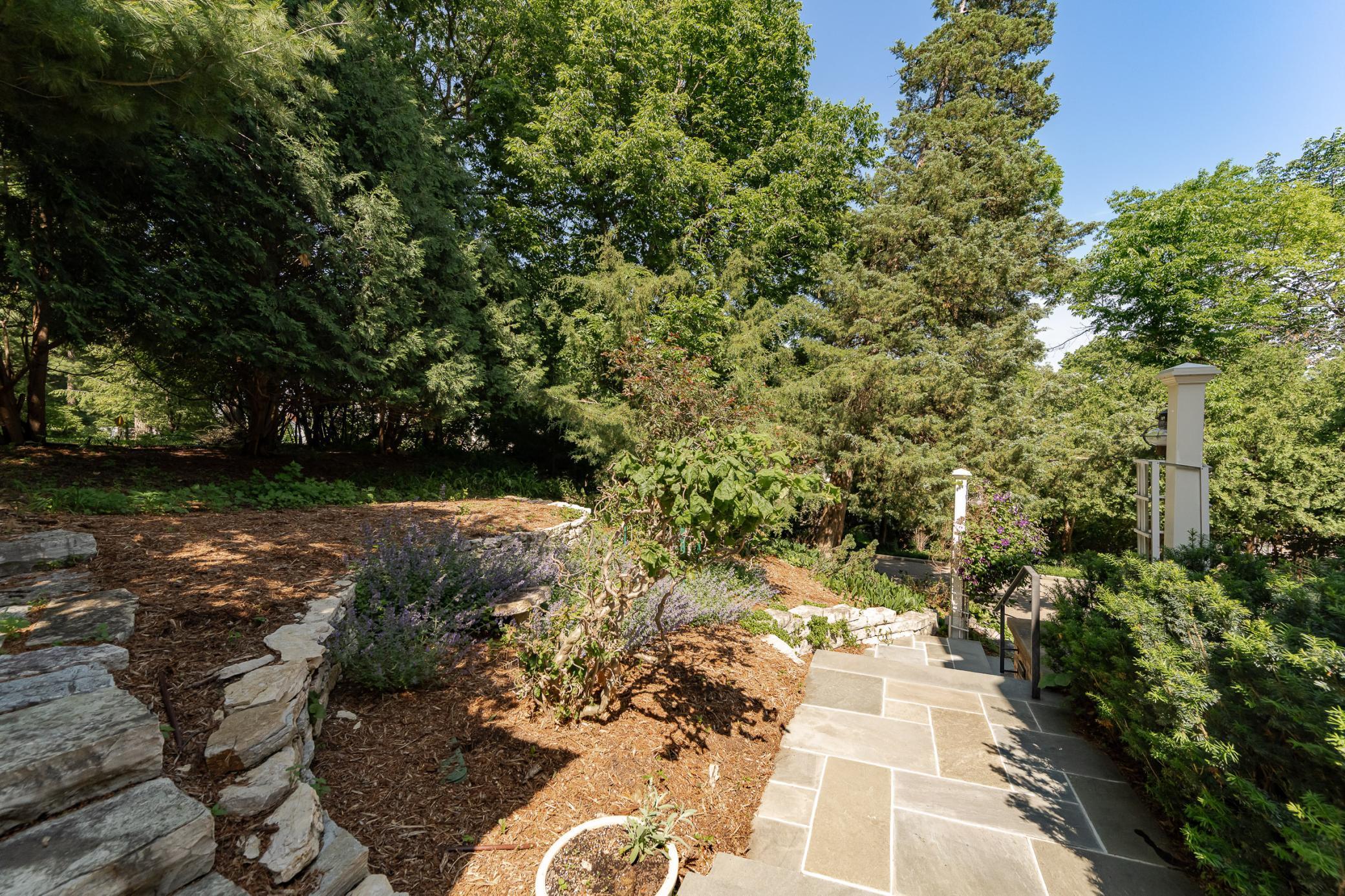 main property photo 137