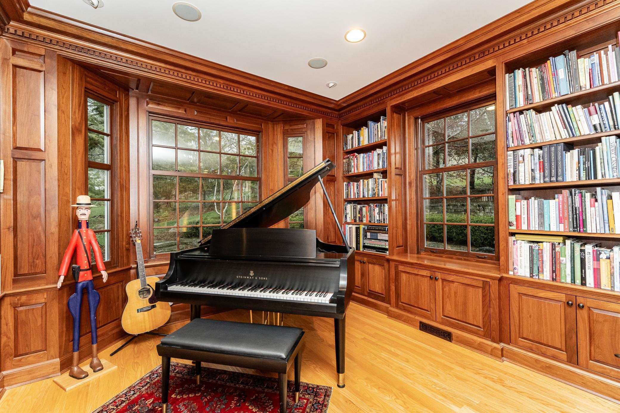 main property photo 41