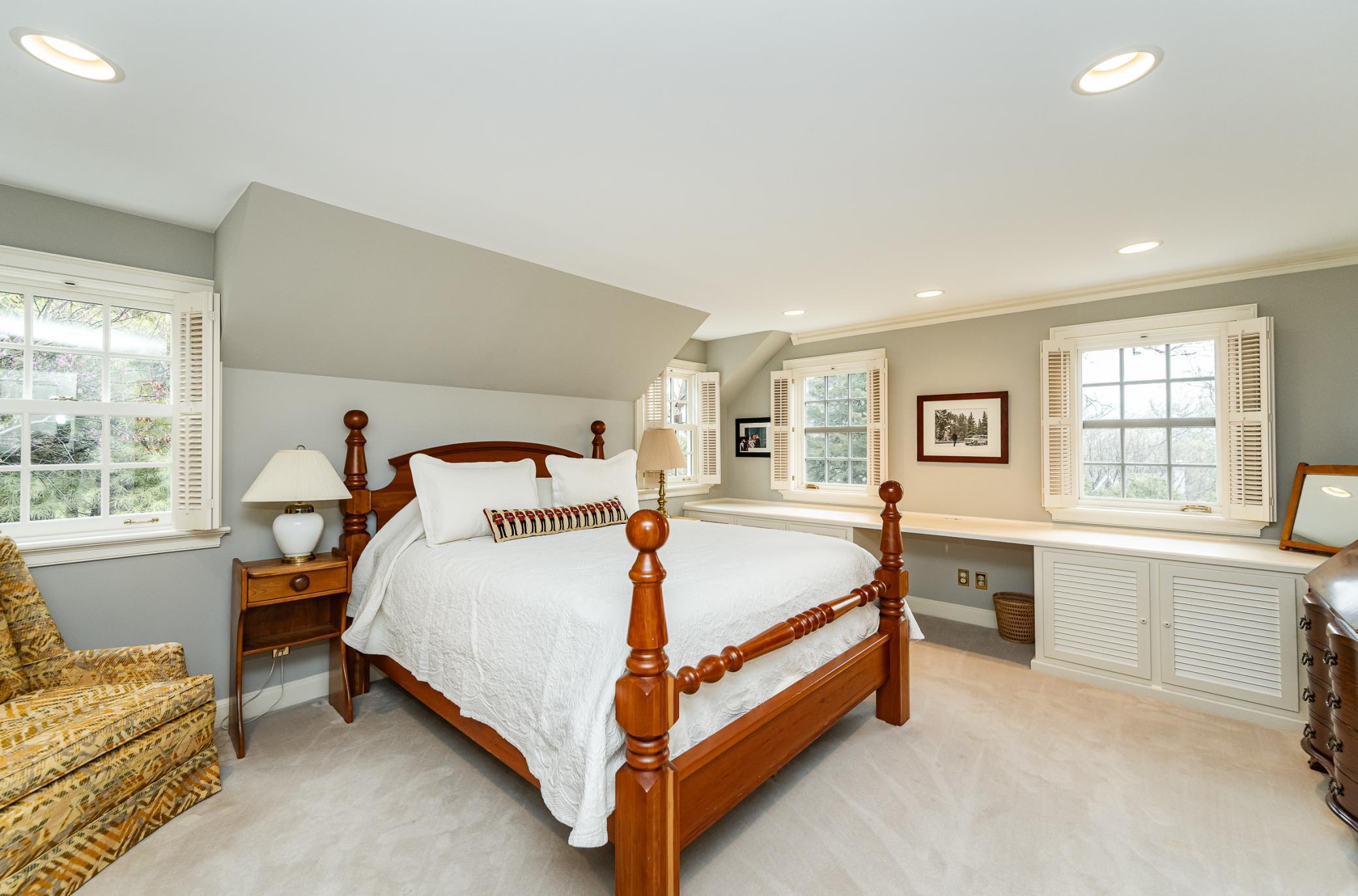 main property photo 90