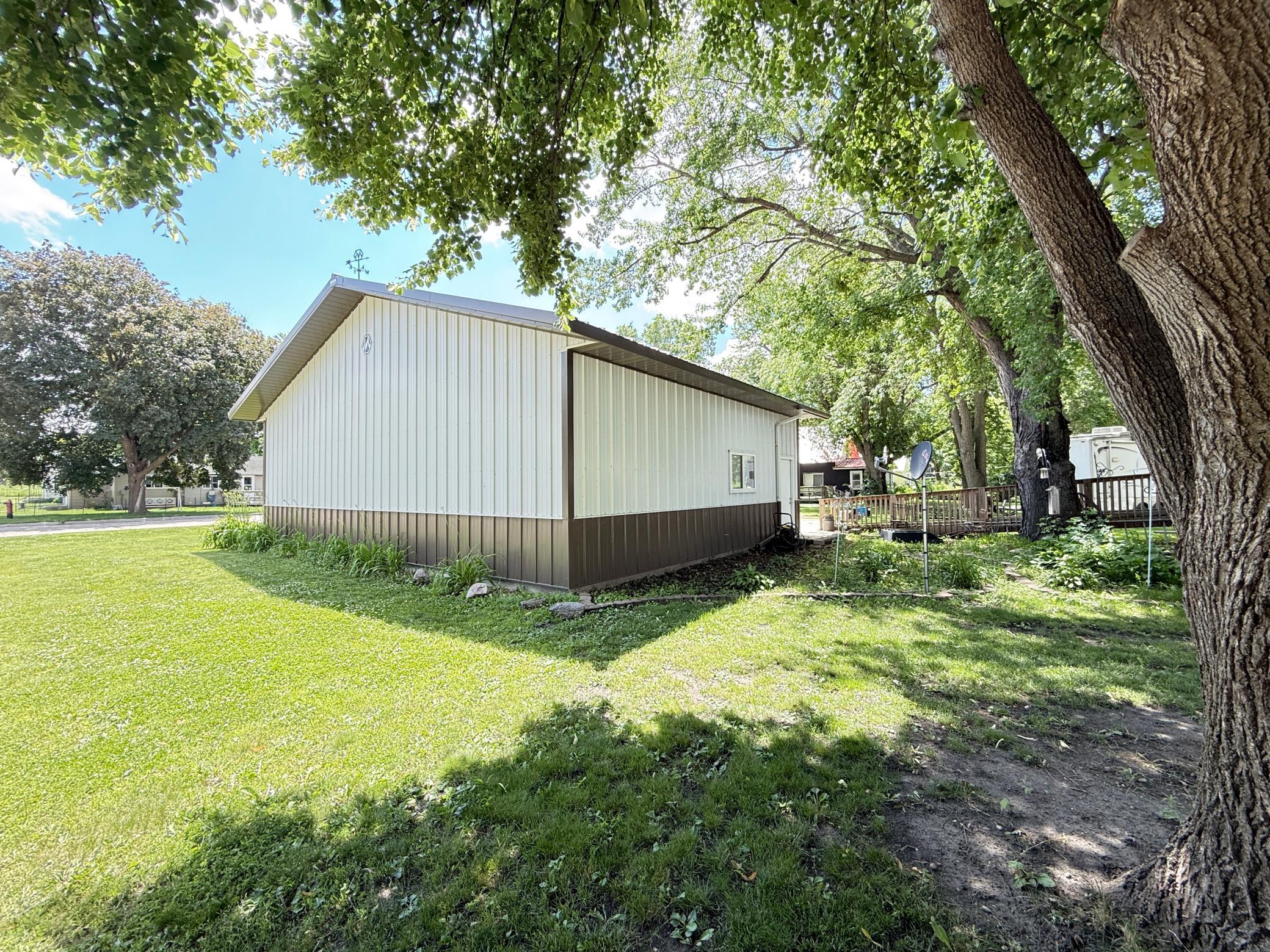 main property photo 42