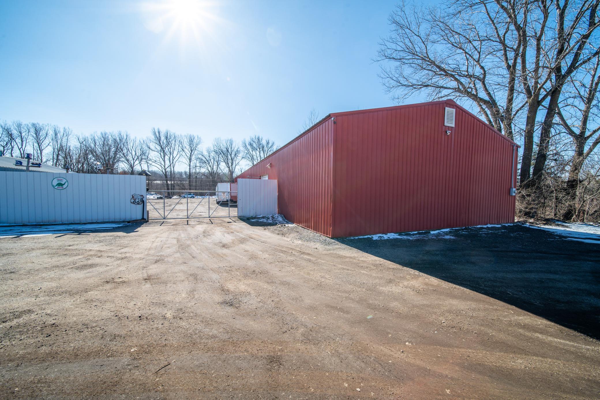 main property photo 22